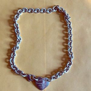 Tiffany & Co Heart Tag Necklace Choker.